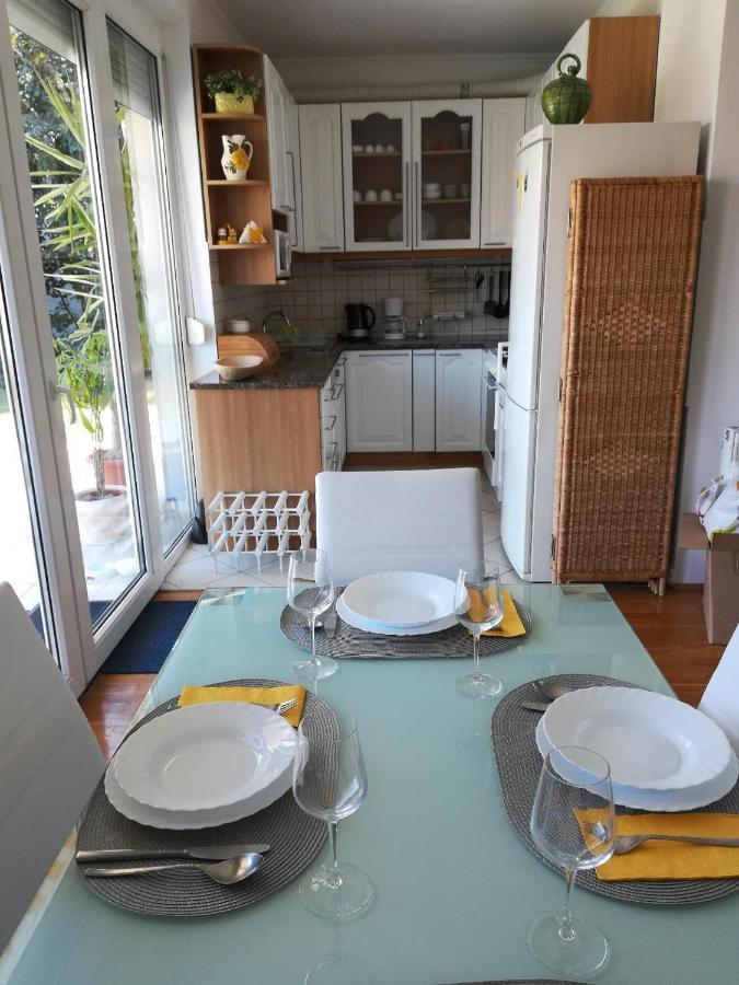 Homy Apartment In Buda, With Safe Garage And Terrace Budapeste Exterior foto