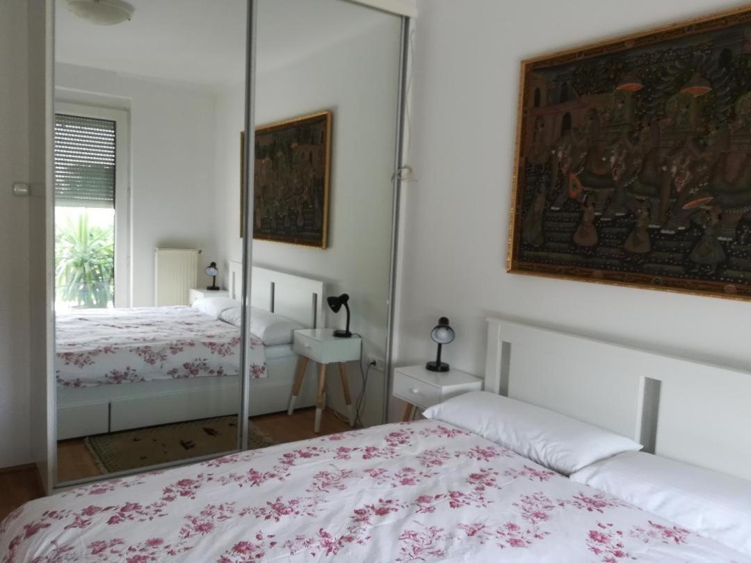 Homy Apartment In Buda, With Safe Garage And Terrace Budapeste Exterior foto