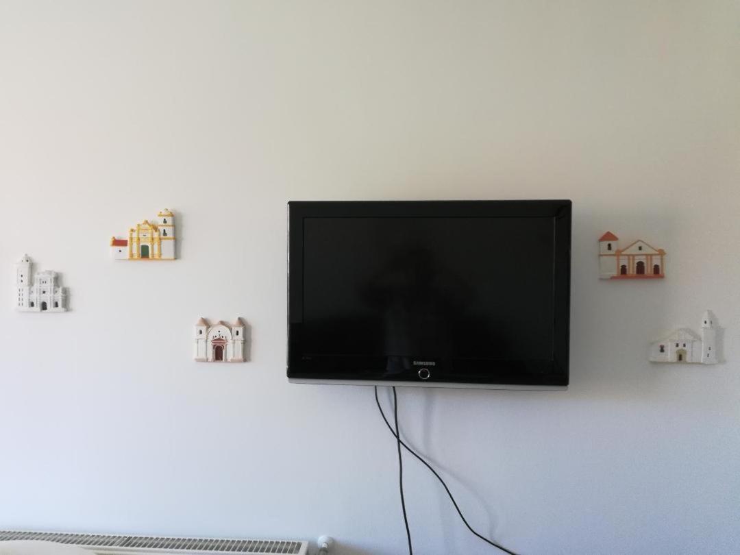 Homy Apartment In Buda, With Safe Garage And Terrace Budapeste Exterior foto